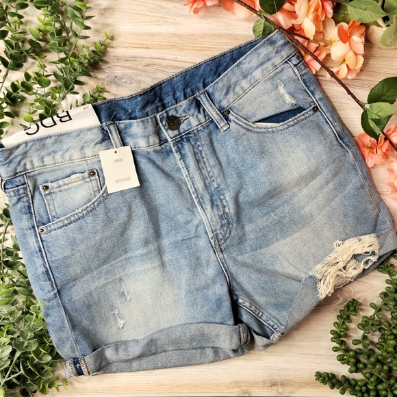 NWT Urban Outfitters BDG High Rise Jean Shorts - Picture 2 of 8